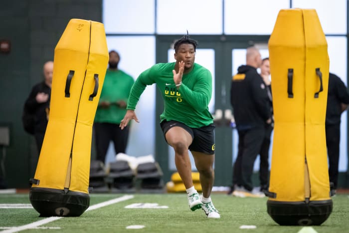 Defensive lineman Brandon Dorlus at Oregon's Pro Day.
